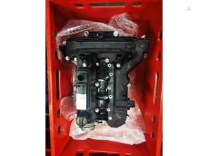 Gebruikte Cilinderkop Ford Fiesta 7 1.1 Ti-VCT 12V 85 Prijs € 847,00 Inclusief btw aangeboden door de Nollen autorecycling