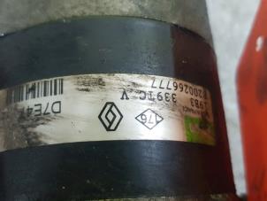 Gebruikte Startmotor Renault Megane II (BM/CM) 1.4 16V 98 Prijs € 27,00 Margeregeling aangeboden door de Nollen autorecycling