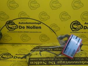 Gebruikte Slotmechaniek Portier 2Deurs rechts Citroen C1 1.0 12V Prijs € 30,25 Inclusief btw aangeboden door de Nollen autorecycling