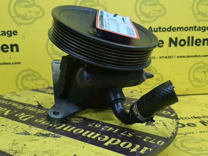 Gebruikte Pomp Servo Volvo V40 (VW) 1.8 16V Prijs € 36,00 Margeregeling aangeboden door autodemontage denollen