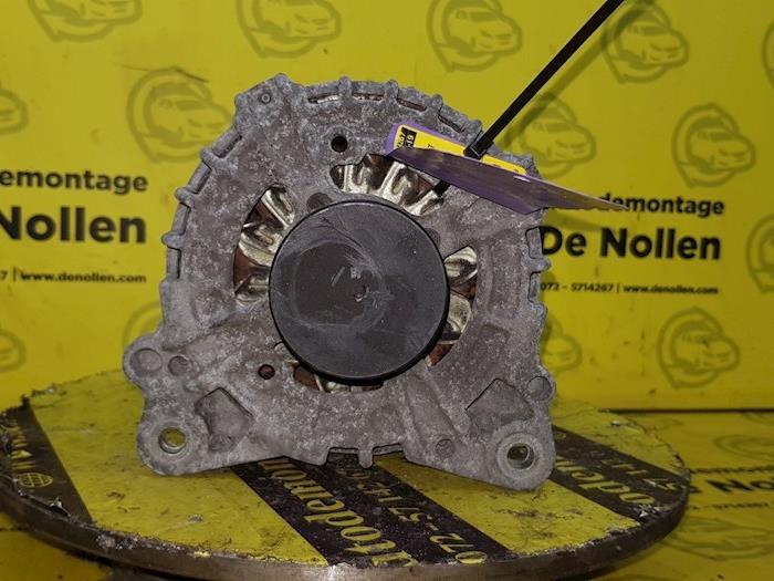 Gebruikte Dynamo Audi A4 Avant (B8) 2.0 TDI 177 16V Prijs € 68,00 Margeregeling aangeboden door autodemontage denollen