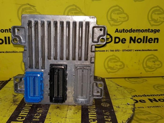 Gebruikte Computer Motormanagement Opel Corsa E 1.4 Turbo 16V Prijs € 244,42 Inclusief btw aangeboden door autodemontage denollen