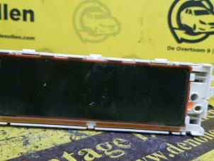 Gebruikte Display Interieur Peugeot 207/207+ (WA/WC/WM) 1.4 Prijs € 30,00 Margeregeling aangeboden door de Nollen autorecycling