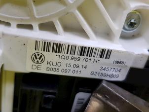 Gebruikte Raammechaniek 2Deurs rechts-voor Volkswagen Golf VI Cabrio (1K) 1.4 TSI 122 16V Prijs € 150,00 Margeregeling aangeboden door de Nollen autorecycling