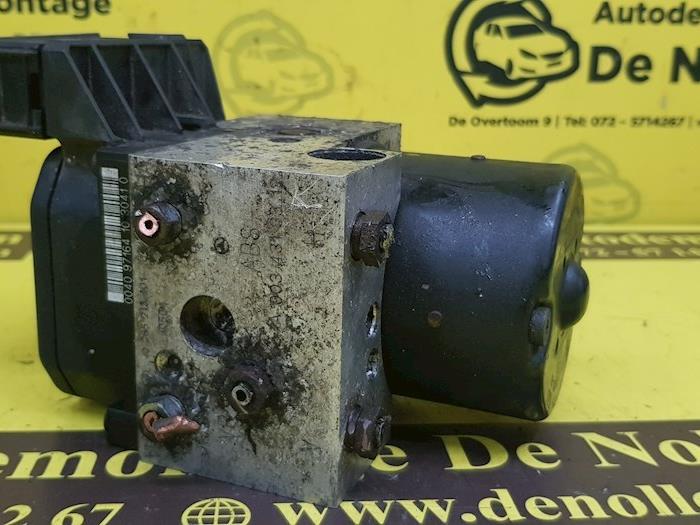 Gebruikte ABS Pomp Mercedes C (W202) 1.8 C-180 16V Prijs € 86,00 Margeregeling aangeboden door autodemontage denollen