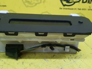 Gebruikte Display Interieur Peugeot 206 (2A/C/H/J/S) 1.1 XN,XR Prijs € 22,00 Margeregeling aangeboden door de Nollen autorecycling