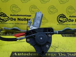 Gebruikte Ruitmechaniek 4Deurs links-voor Renault Clio II (BB/CB) 1.4 Prijs € 39,95 Margeregeling aangeboden door de Nollen autorecycling