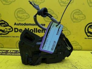 Gebruikte Deurslot Mechaniek 4Deurs links-achter Volkswagen Golf VII (AUA) 1.4 TSI BlueMotion Technology 125 16V Prijs € 90,75 Inclusief btw aangeboden door de Nollen autorecycling