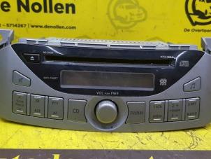 Gebruikte Radio CD Speler Nissan Pixo (D31S) 1.0 12V LPG Prijs € 50,00 Margeregeling aangeboden door de Nollen autorecycling