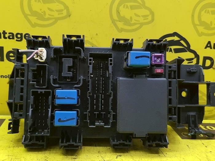 Zekeringkast van een Nissan Pixo (D31S) 1.0 12V LPG 2011