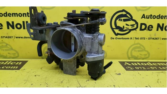 Gebruikte Gasklephuis Opel Zafira (F75) 1.6 16V Prijs € 50,00 Margeregeling aangeboden door autodemontage denollen