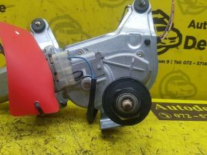 Gebruikte Ruitenwissermotor achter Daihatsu YRV (M2) 1.3 16V DVVT Prijs € 45,00 Margeregeling aangeboden door de Nollen autorecycling