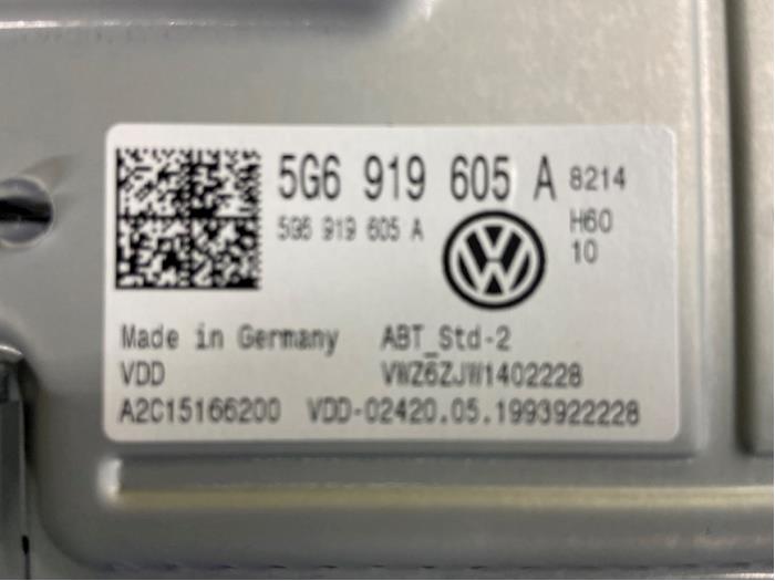 Navigatie Display van een Volkswagen T-Roc 1.6 TDI BMT 16V 2019