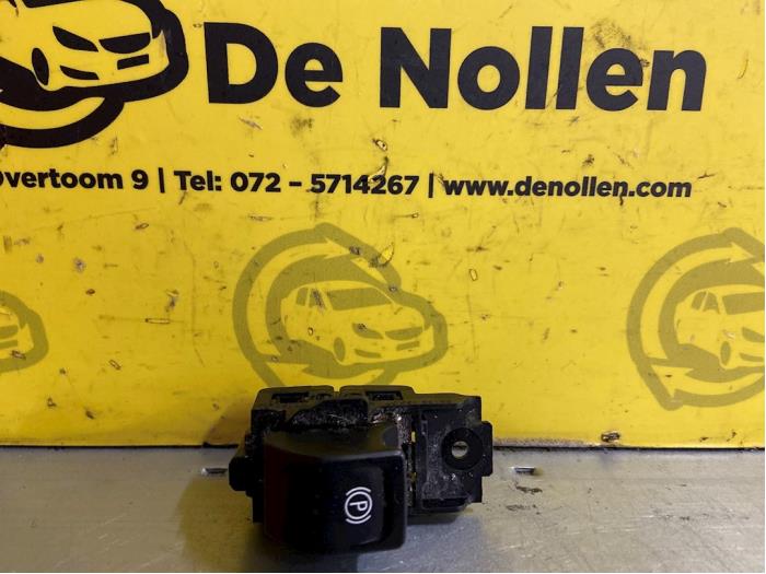 Gebruikte Handrem schakelaar Opel Insignia 2.0 CDTI 16V 130 Ecotec Prijs € 35,00 Margeregeling aangeboden door autodemontage denollen