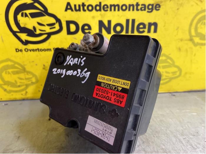 Gebruikte ABS Pomp Toyota Yaris (P1) 1.0 16V VVT-i Prijs € 71,00 Margeregeling aangeboden door autodemontage denollen