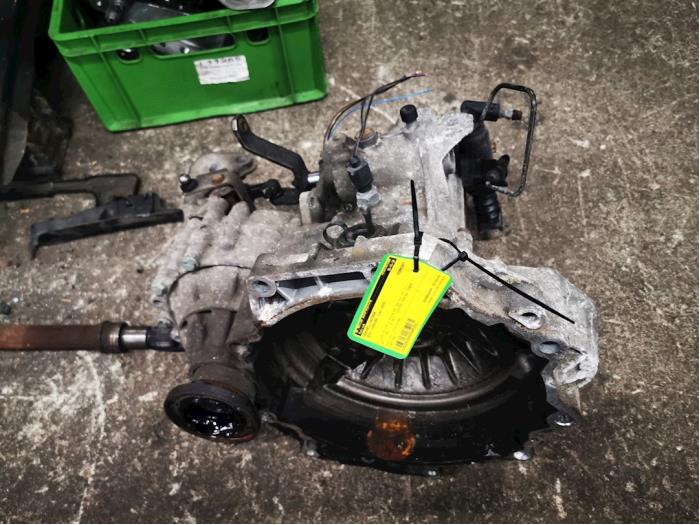 Gebruikte Versnellingsbak Seat Cordoba Prijs € 300,00 Margeregeling aangeboden door autodemontage denollen