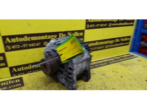 Gebruikte Dynamo Renault Trafic New (EL) 1.9 dCi 82 16V Prijs € 35,00 Margeregeling aangeboden door de Nollen autorecycling