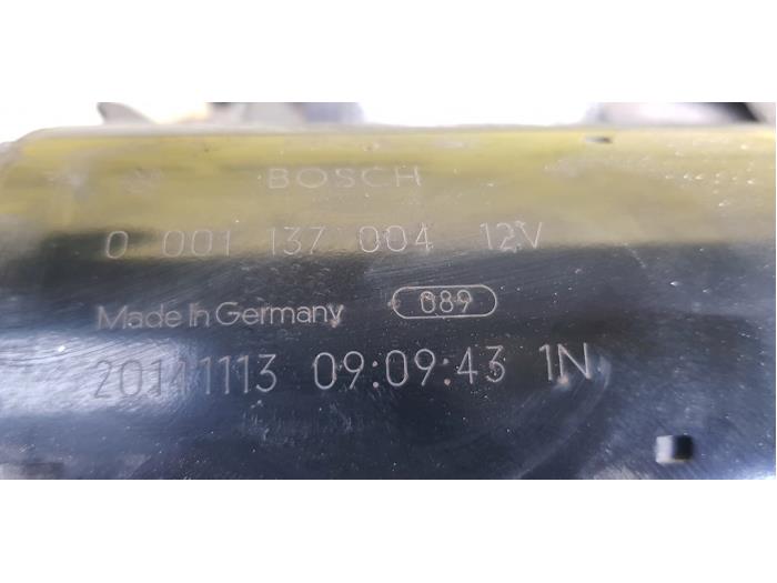 Startmotor van een Alfa Romeo MiTo (955) 0.9 TwinAir 2015