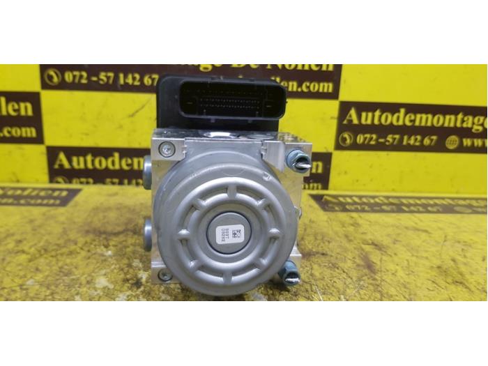 Gebruikte ABS Pomp BMW 1 serie (F20) M140i 3.0 24V Van Prijs € 137,94 Inclusief btw aangeboden door autodemontage denollen
