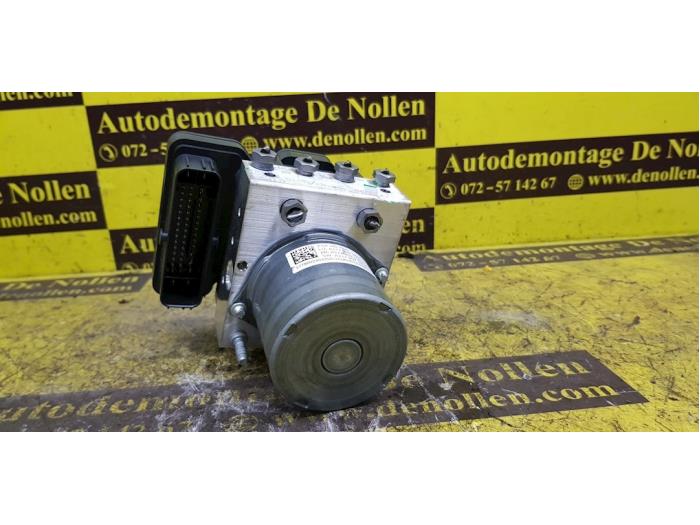 Gebruikte ABS Pomp Mercedes A (177.0) 2.0 A-250 Turbo 16V Prijs € 401,72 Inclusief btw aangeboden door autodemontage denollen
