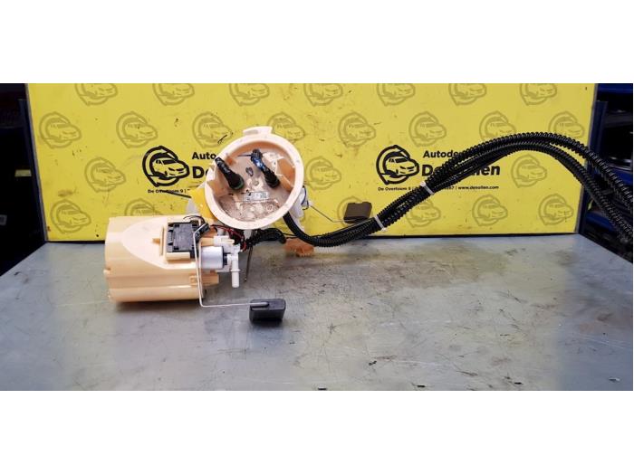 Gebruikte Tank element Pomp Mercedes E (W212) E-220 CDI 16V BlueTEC Prijs op aanvraag aangeboden door autodemontage denollen