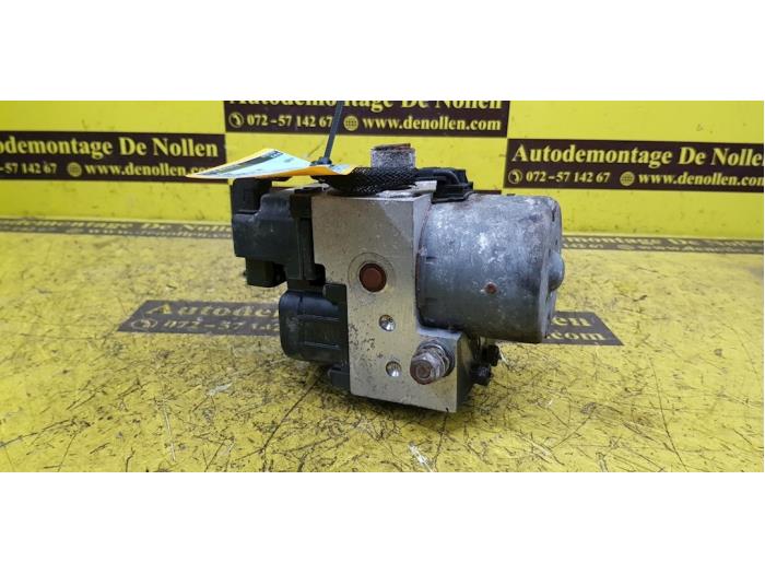 Gebruikte ABS Pomp Opel Zafira (F75) 1.6 16V Prijs € 62,00 Margeregeling aangeboden door autodemontage denollen