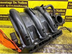 Gebruikte Inlaatspruitstuk Skoda Fabia II (5J) 1.2i Prijs € 50,00 Margeregeling aangeboden door de Nollen autorecycling