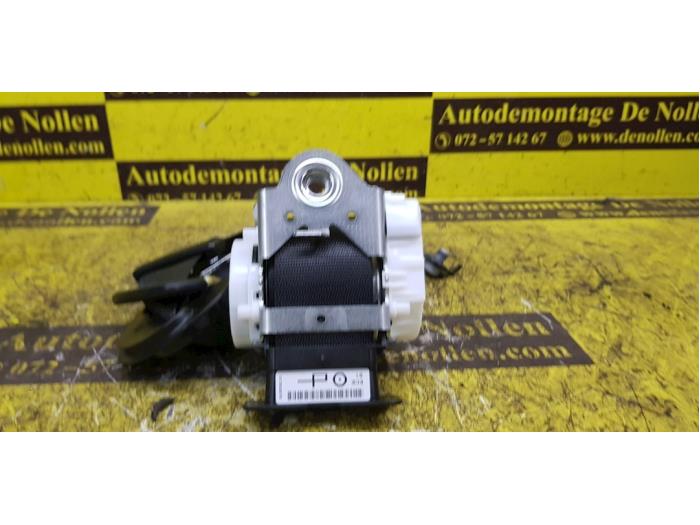 Veiligheidsgordel links-voor van een BMW 1 serie (F20) M140i 3.0 24V Van 2019