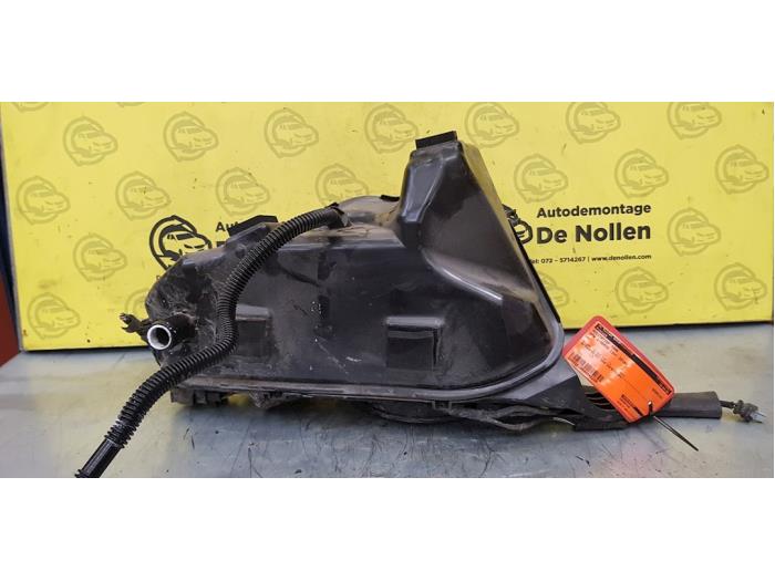 Gebruikte Additatief tank BMW 1 serie (F20) 120d TwinPower Turbo 2.0 16V Van Prijs € 302,50 Inclusief btw aangeboden door autodemontage denollen