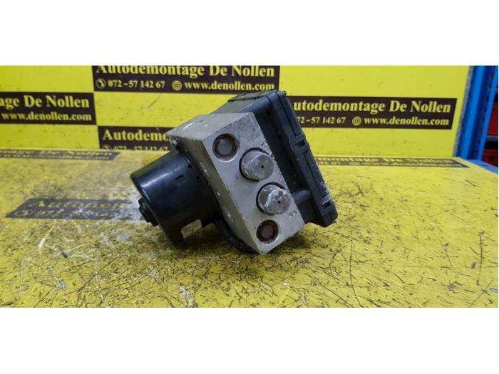 Gebruikte ABS Pomp Jaguar S-type (X200) 3.0 V6 24V Prijs € 71,00 Margeregeling aangeboden door autodemontage denollen