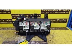 Gebruikte Zekeringkast Jaguar XE 2.0 D E-Performance 16V Prijs op aanvraag aangeboden door de Nollen autorecycling