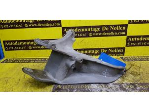 Gebruikte Motorrubber BMW Mini One/Cooper (R50) 1.6 16V Cooper Prijs € 40,00 Margeregeling aangeboden door de Nollen autorecycling