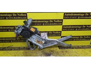 Gebruikte Ruitmechaniek 2Deurs links-voor Opel Corsa B (73/78/79) 1.0i 12V Prijs € 35,00 Margeregeling aangeboden door de Nollen autorecycling