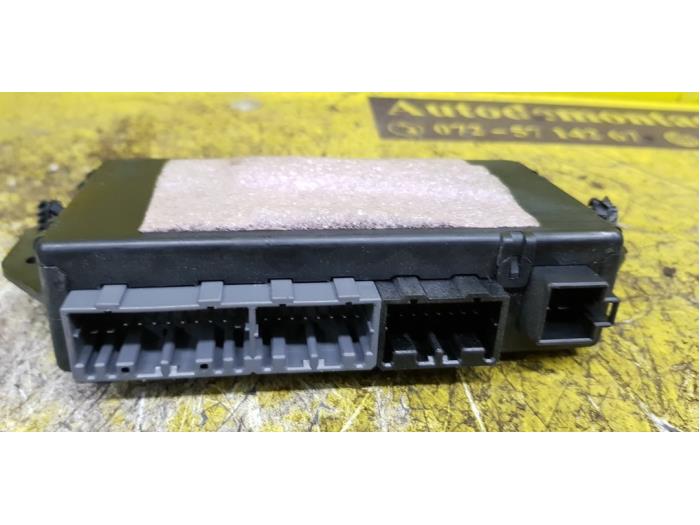 Gebruikte Sam module Chrysler 300 C 3.0 CRD V6 24V Prijs € 65,00 Margeregeling aangeboden door autodemontage denollen