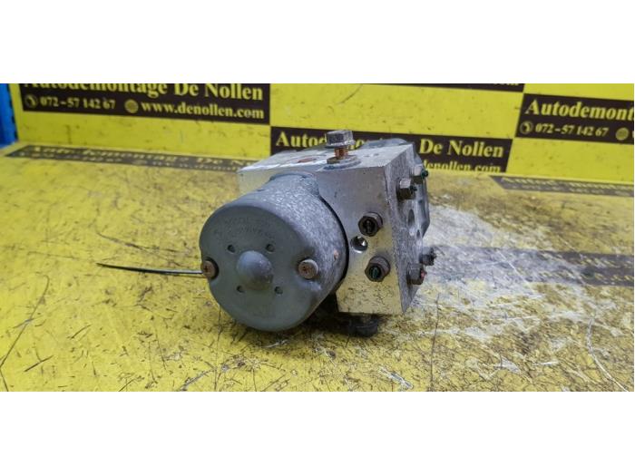Gebruikte ABS Pomp Renault Megane Break/Grandtour (KA) 1.6 16V RXE,RXT Prijs € 48,00 Margeregeling aangeboden door autodemontage denollen