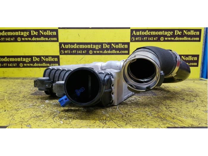 Gebruikte Intercooler Landrover Discovery V (LR) 2.0 Td4 16V Prijs € 181,50 Inclusief btw aangeboden door autodemontage denollen