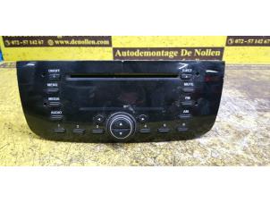 Gebruikte Radio CD Speler Fiat Punto Evo (199) 1.3 JTD Multijet 85 16V Euro 5 Prijs € 65,00 Margeregeling aangeboden door de Nollen autorecycling