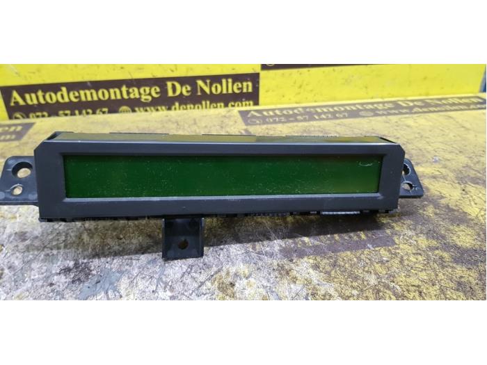 Gebruikte Display Interieur Mazda 5 (CR19) 1.8i 16V Prijs € 85,00 Margeregeling aangeboden door autodemontage denollen