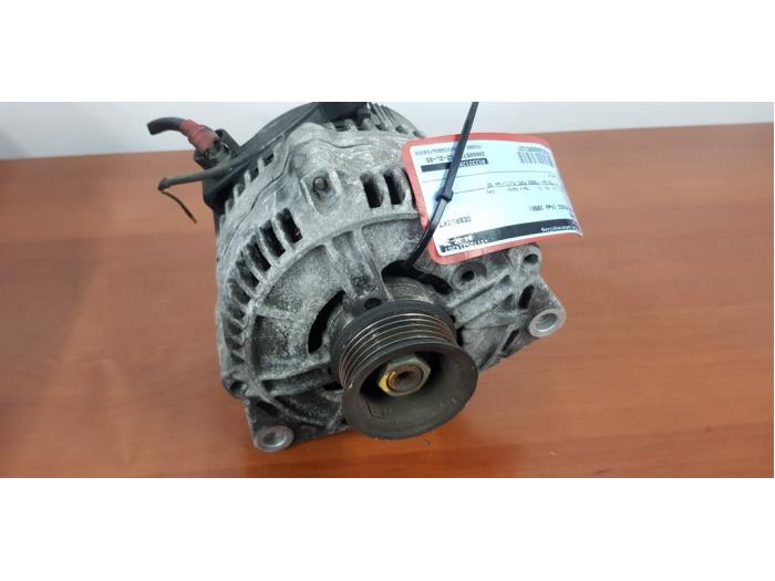 Gebruikte Dynamo Ford Mondeo II 1.8i 16V E2/96 EEC Prijs € 50,00 Margeregeling aangeboden door autodemontage denollen