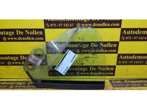Gebruikte Deurruit 2Deurs rechts BMW Z4 Roadster (E89) sDrive 23i 2.5 24V Prijs € 60,50 Inclusief btw aangeboden door de Nollen autorecycling