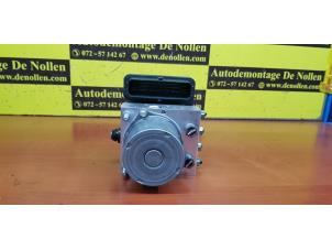 Gebruikte ABS Pomp Jaguar XE 2.0d 180 16V AWD Prijs € 302,44 Inclusief btw aangeboden door de Nollen autorecycling