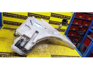 Gebruikte Ruitensproeiertank voor BMW 1 serie (E81) 120d 16V Prijs € 60,50 Inclusief btw aangeboden door de Nollen autorecycling