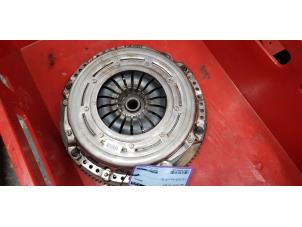 Gebruikte Koppelingsset (compleet) Ford Fiesta 6 (JA8) 1.0 EcoBoost 12V 100 Prijs € 121,00 Inclusief btw aangeboden door de Nollen autorecycling