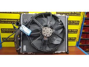 Gebruikte Radiateur Renault Clio II (BB/CB) 1.4 Prijs € 30,00 Margeregeling aangeboden door de Nollen autorecycling