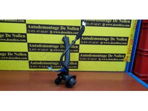 Gebruikte Vulpijp ad-blue tank Jaguar XE 2.0d 180 16V AWD Prijs € 60,50 Inclusief btw aangeboden door de Nollen autorecycling