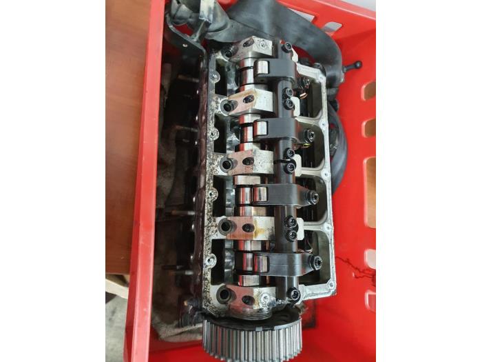 Gebruikte Kleppendeksel Seat Altea (5P1) 1.9 TDI 105 Prijs € 60,50 Inclusief btw aangeboden door autodemontage denollen