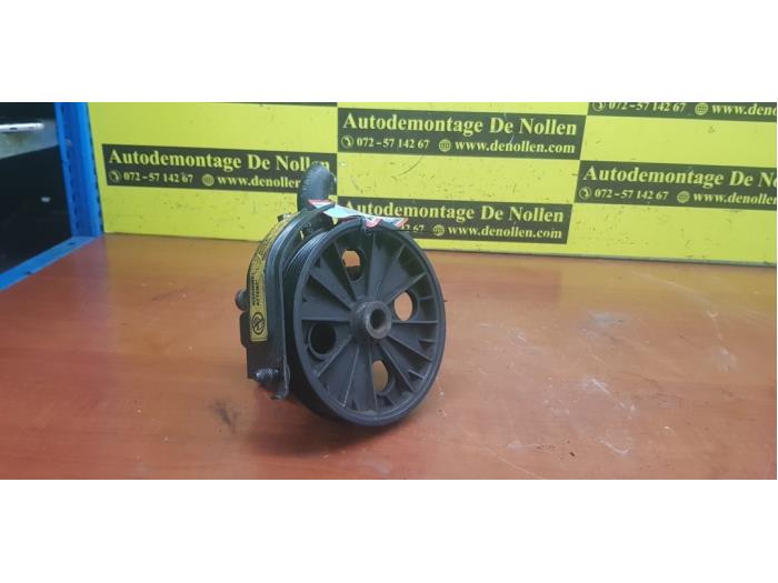 Gebruikte Pomp Servo Fiat Stilo (192A/B) 1.8 16V 3-Drs. Prijs € 50,00 Margeregeling aangeboden door autodemontage denollen