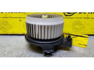 Gebruikte Kachel Ventilatiemotor Suzuki Swift (ZA/ZC/ZD1/2/3/9) 1.3 VVT 16V Prijs op aanvraag aangeboden door de Nollen autorecycling
