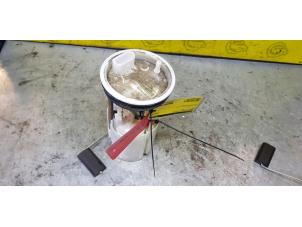 Gebruikte Brandstofpomp Elektrisch Volkswagen Up! (121) 1.0 12V 60 Prijs € 35,00 Margeregeling aangeboden door de Nollen autorecycling