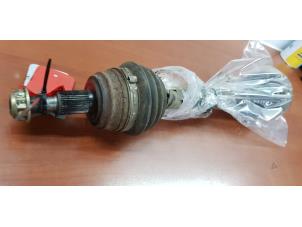 Gebruikte Steekas rechts-achter Audi TT (8N3) 1.8 T 20V Quattro Prijs € 75,00 Margeregeling aangeboden door de Nollen autorecycling